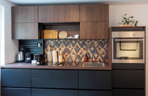 Bregenz Apartment | Stylish apartment in the heart of Bregenz with private parking