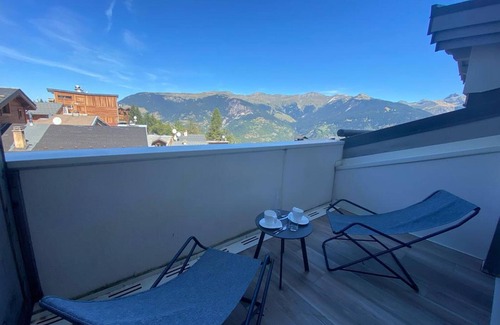 Courchevel Apartment | Stylish Apartment Near Slopes with Parking, Fitness, and Stunning Views in Courchevel Village