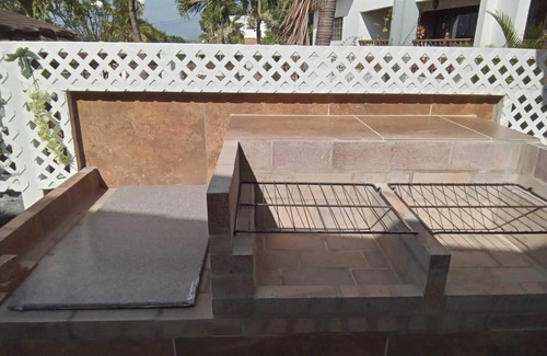 Brievengat Apartment | Stylish apartment w/pool located in peaceful neighbourhood
