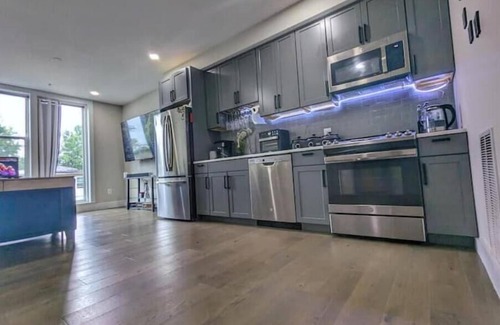 Trinidad Condo | Stylish Apt 2 blks from H Street in Washington DC!
