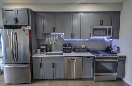 Trinidad Condo | Stylish Apt 2 blks from H Street in Washington DC!