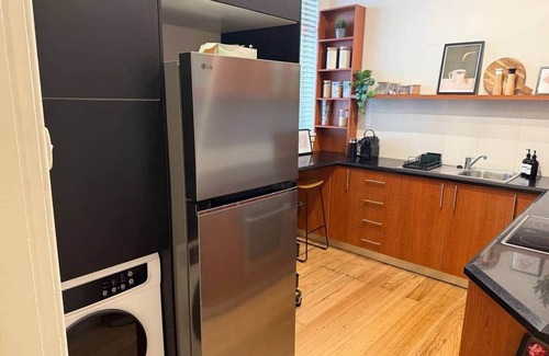 East Melbourne Apartment | Stylish Art Deco on the Park