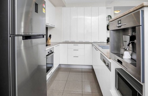Cairns Central Business District Apartment | Stylish Cairns City Apartment, Close to Everything