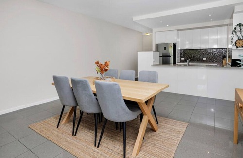 Cairns Central Business District Apartment | Stylish Cairns City Apartment, Close to Everything
