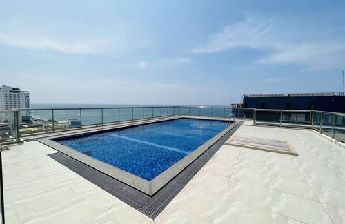 Colombo 04 Apartment | Stylish Colombo 4 Ocean View One-Bedroom Apartment