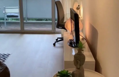 Biederstein Apartment | Stylish Comfort in Central Munich