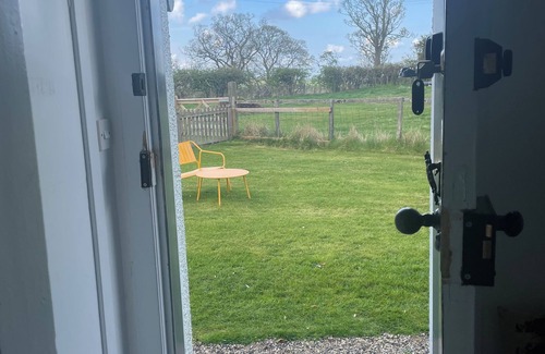 Jedburgh House | Stylish comfortable self catering cottage . In the heart of the Scottish Borders