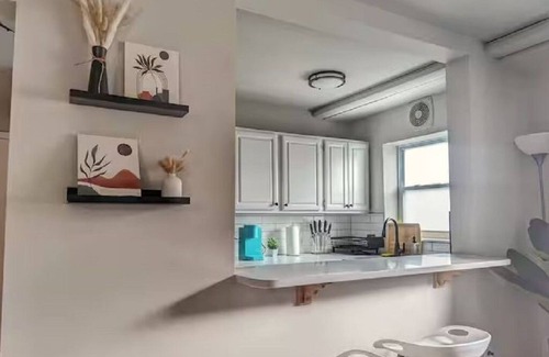 Potomac West House | Stylish & Cozy #1 8 mins to DCA & Washington DC