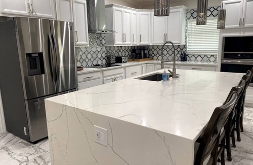 Bayshore Gardens Villa | Stylish & Cozy ~ 10min to Anna Maria Beaches & IMG