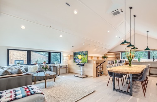 Old North Boulder House | Stylish Eco-Friendly Gem, 5-min to Pearl St & CU