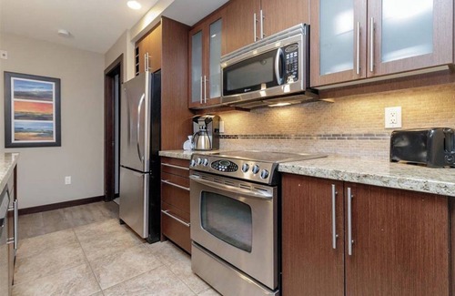 Regional District of Nanaimo Condo | Stylish Family Condo Next to Resort Hot Tub! *Discount for 3+ Nights*