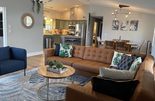 Palm Harbor House | Stylish Family Retreat with Heated Pool, Bikes & More Near Parks & Beaches