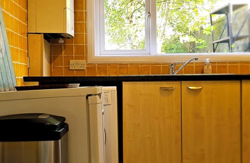Central Aberdeen Apartment | Stylish flat in central location. Pet friendly