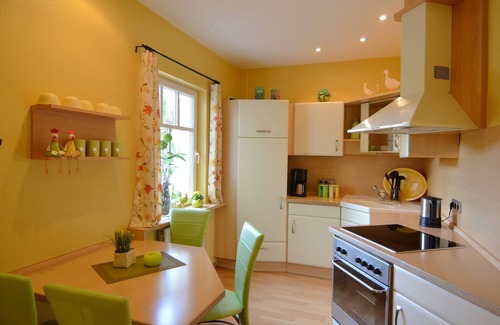 Madfeld Apartment | Stylish flat in Madfeld with private terrace