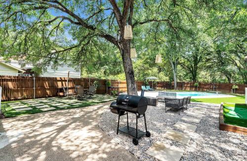 Flower Mound House | Stylish Flower Mound Home with Private Pool home
