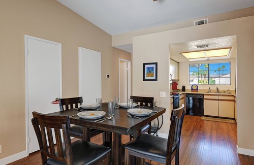 Baristo Condo | Stylish Getaway in the Heart of Palm Springs – 2BR Condo with Resort Amenities!