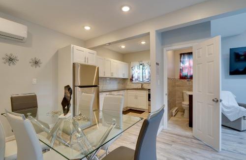 Harveys Lake Apartment | Stylish Harveys Lake Apt - Steps to the Water!