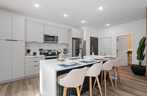 West Kissimmee House | Stylish Home 15 Min to Magic