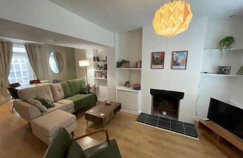 Harborne House | Stylish Home in Harborne, Birmingham