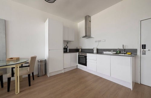 Smethwick Apartment | Stylish home near Birmingham city centre