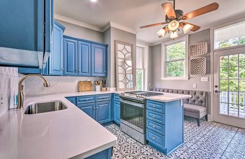 Hot Springs House | Stylish home w/washer/dryer, deck with grill, cable & central AC