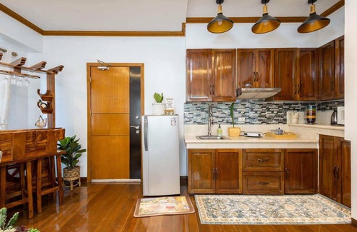 Pinagsama Condo | Stylish & Modern Condo in McKinley Morgan Suites