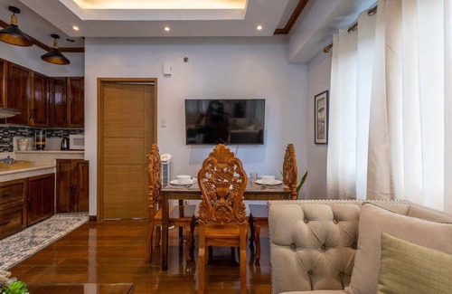 Pinagsama Condo | Stylish & Modern Condo in McKinley Morgan Suites