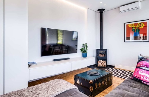 Fresnaye Apartment | Stylish, Modern Fresnaye Villa w Garden and Pool Opulence