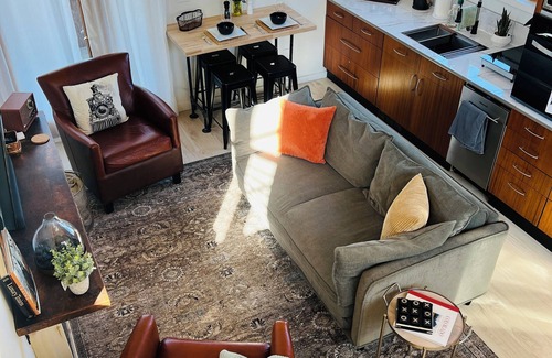 Paonia House | Stylish New Paonia Tiny Home: Walk Downtown, Views, AC, WiFi + EV
