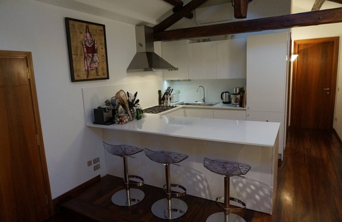 Santa Maria in Stelle Apartment | Stylish Penthouse Apartment in Venice Lido, 10 minutes from Saint Marks Square