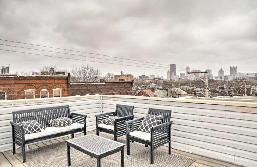 Central Northside House | Stylish Pittsburgh Townhouse with City Views!