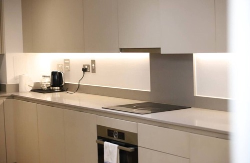 Camberwell Green House | Stylish Retreat with London City Convenience