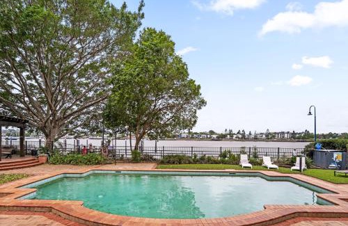 Teneriffe Apartment | Stylish Riverside 2-Bedroom Apartment in Teneriffe