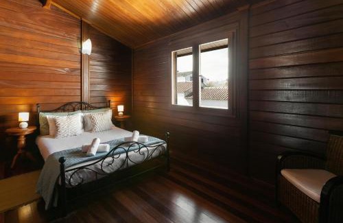Casais do Rio Villa | Stylish Rustic Villa