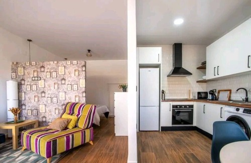L'Albufereta Apartment | STYLISH & SPACIOUS STUDIO- 4 MINUTES WALK TO BEACH