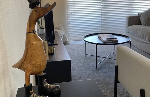 Chippendale Apartment | Stylish & spacious 2bed 2floor apartment w balcony