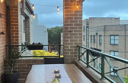 Chippendale Apartment | Stylish & spacious 2bed 2floor apartment w balcony