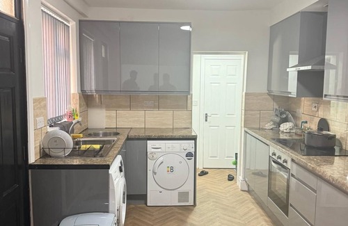Rusholme House | Stylish Stay with Smart Home Features