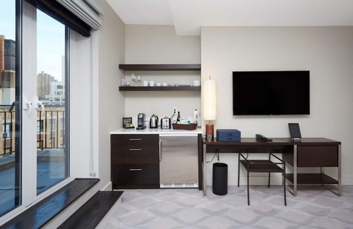 Midtown South Hotel | Stylish Studio | Marmara Park Avenue | Pool