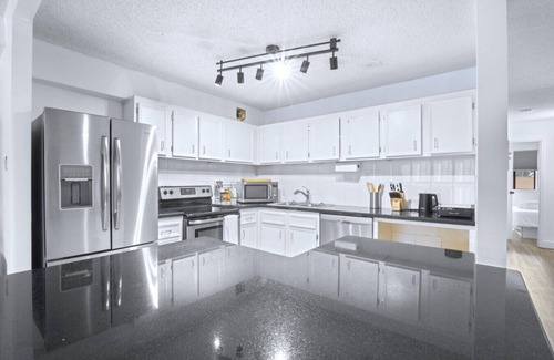 Beltline Apartment | Stylish Suite at Stampede w/Free Parking, AC