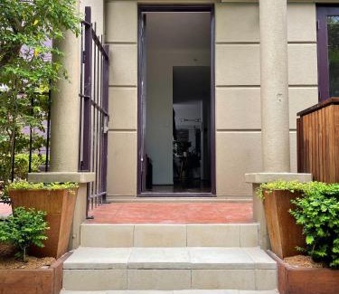 St Kilda House | Stylish Townhouse in Melbourne's Playground