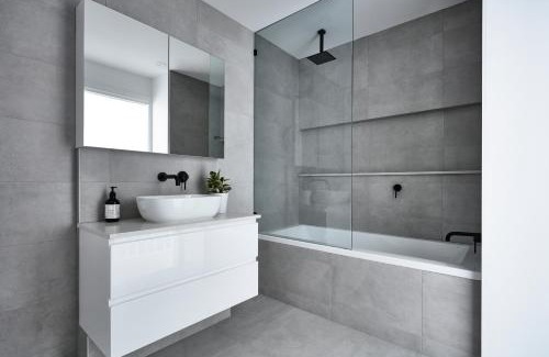 St Kilda House | Stylish Townhouse in Melbourne's Playground