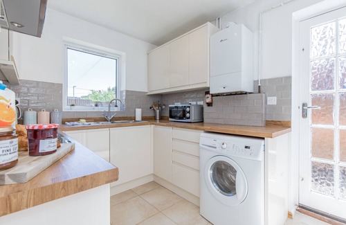 Summertown House | Stylish Townhouse with parking for 2!