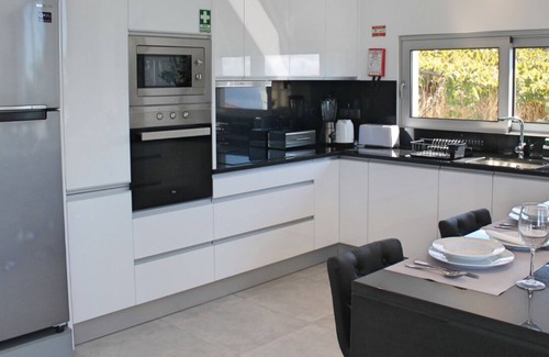 Estreito da Calheta Villa | Stylish villa, sunny Calheta | Calheta Heights