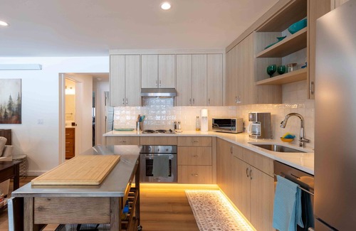 Warm Springs Condo | Stylish Warm Springs Adventure Condo