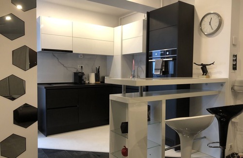 Militari House | Stylish Westpark2 Residence LakeView W8