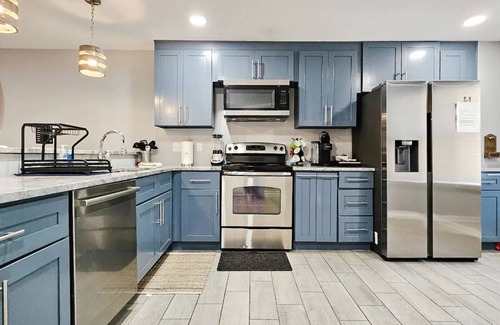 Downtown Wilmington House | Stylish Wilmington Retreat: Historic and Modernnn