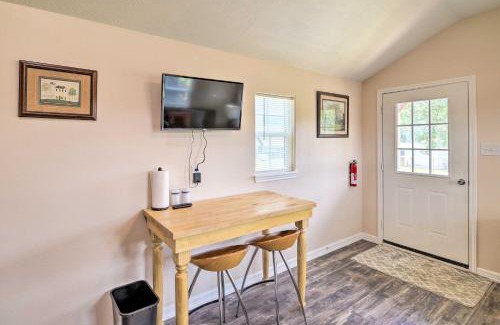 Woodville House | Stylish Woodville Cabin Fishing Dock Access!