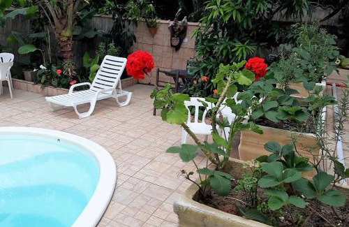 Bairro da Enseada House | Suíte 10 com wifi a 4 min da praia em Caraguá