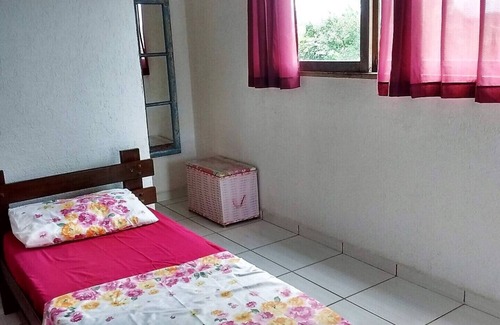 Bairro da Enseada Bed & Breakfast | Suíte 2 com piscina e wi-fi em Caraguatatuba